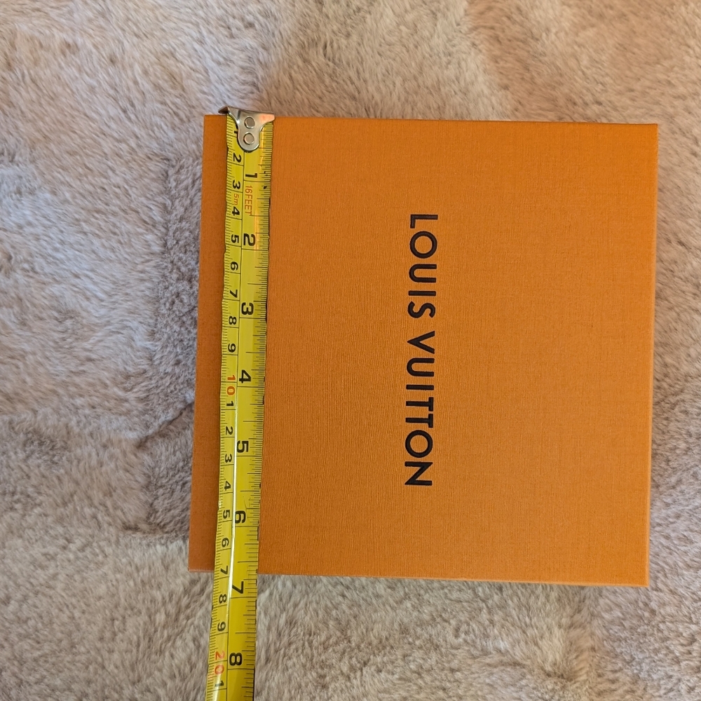 Box LV - Picture 3 of 11